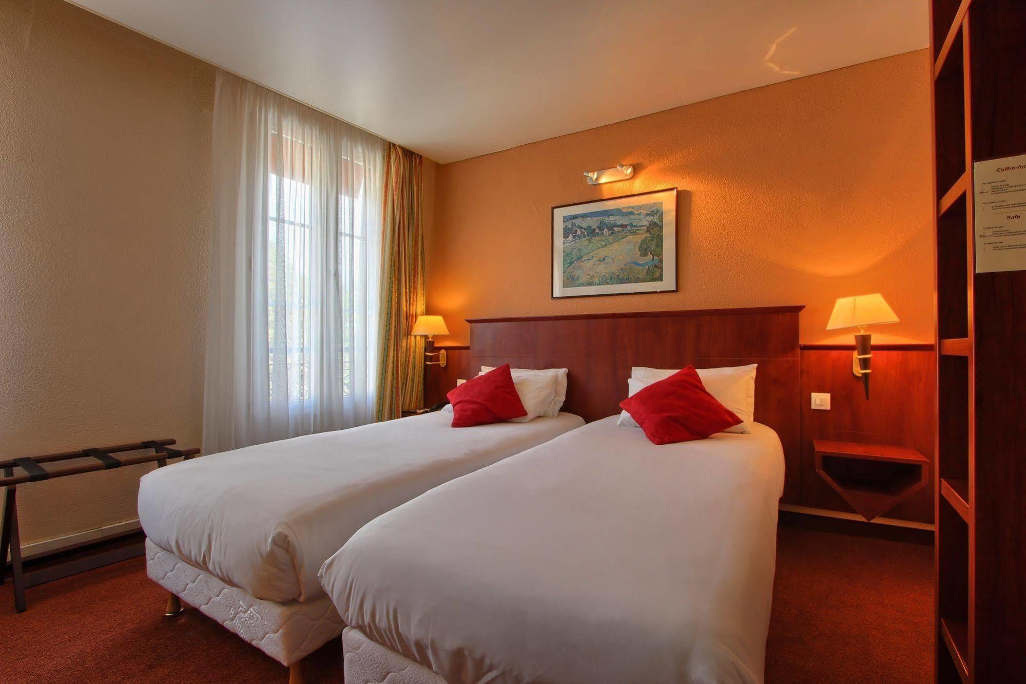 Timhotel Gare De L'est Hotel